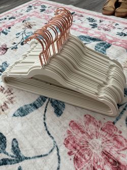 SET OF 30 Velvet Ivory/Rose Gold Clothing Hangers