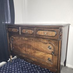 5 Drawer Dresser 
