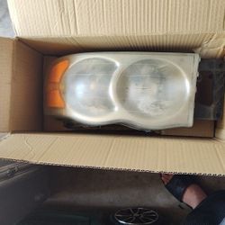 Driver And Passenger Ram Headlight Assembly.