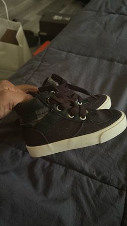 Kids High-Top Sneakers Black