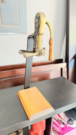 Vintage-Style Table Mount Wine Opener