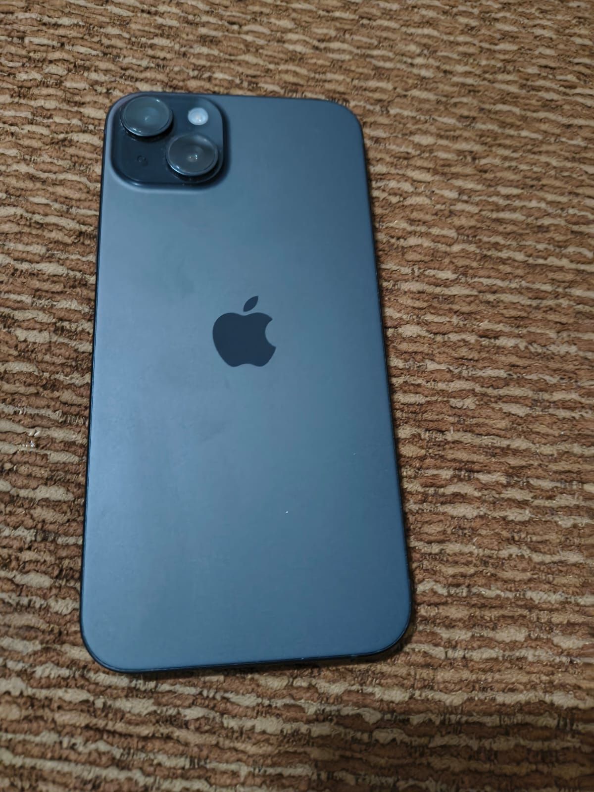 iPhone 15 Plus