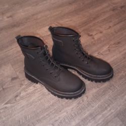 Womens Boots 