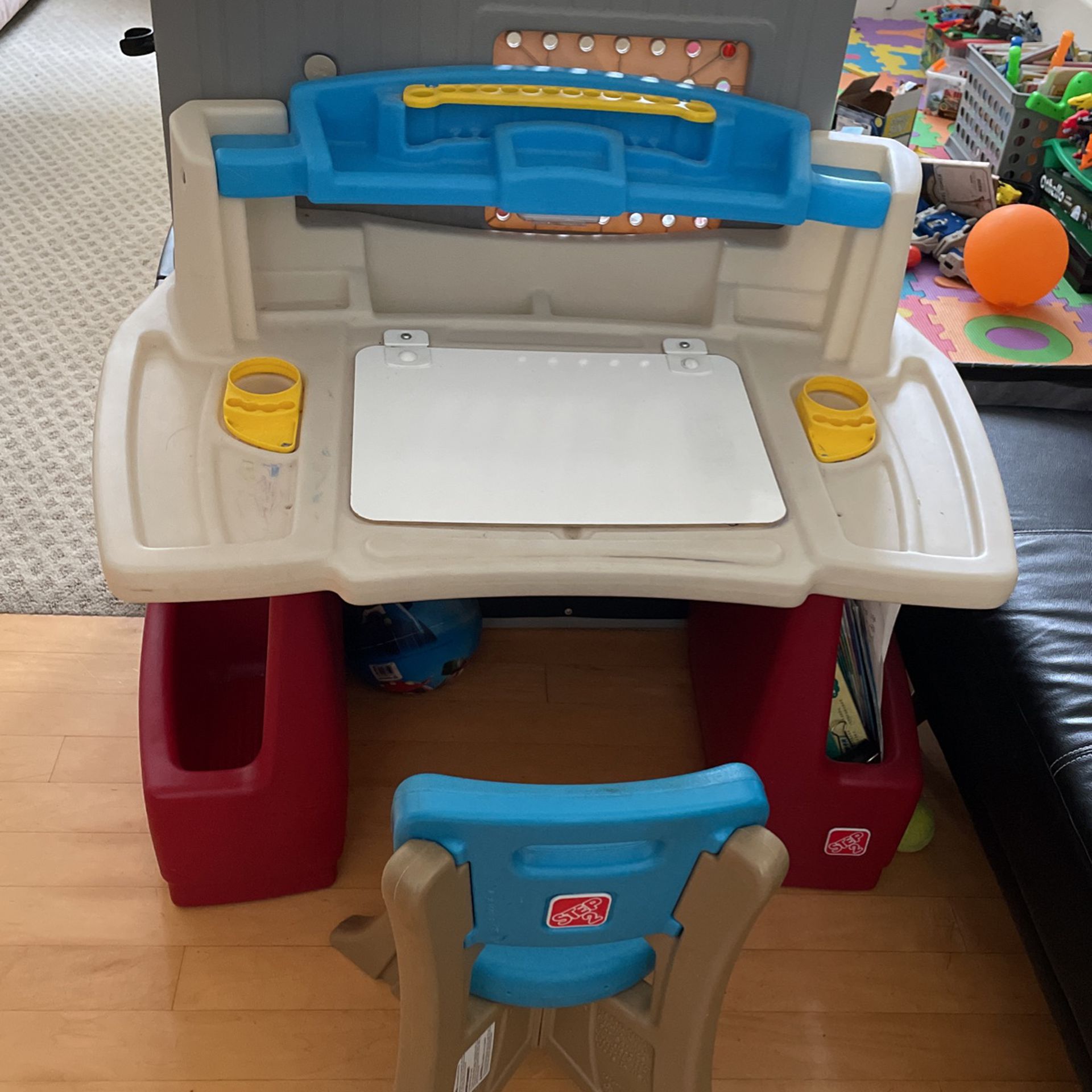 Step 2 Kids Desk and chair 