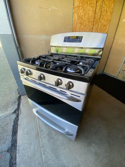 GE gas stove 5 burners stainless st   30”