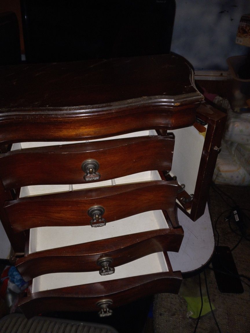 Jewlery Box/ Lock Box