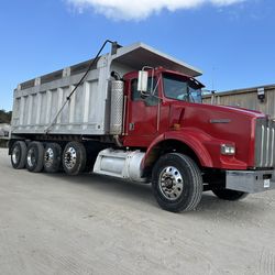 2000 Kentworth Factory Dump Truck