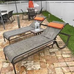 Chaise Lounge Chairs & Side Table 