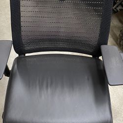 GREAT DEAL!!! Chairs For Office/school 