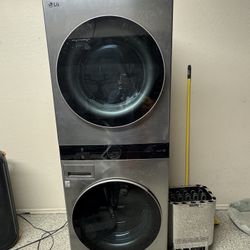 LG Washer /Dryer