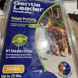PETSAFE

PetSafe Headcollar No-Pull Dog Collar Red SM

,upto 25lbs , New 