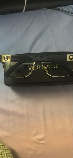 Eye glass