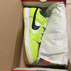 Nike Dunk Low SE