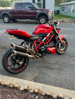 Ducati StreetFighter 848