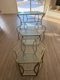 Table of trio