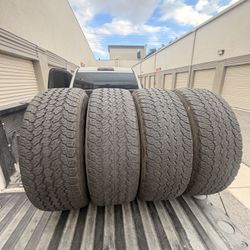 255/65/17 Goodyear (4)