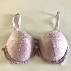 Victoria Secret Lace Perfect Shape 32C