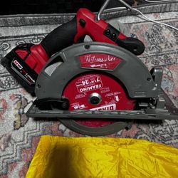 Milwaukee Skill Saw Lefty