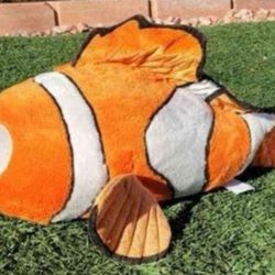 Disney LARGE Nemo Fish Plush Stuffed Animal ❌️CASH ONLY ❌️ FIRM ❌️