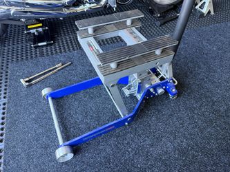 PITTSBURGH 1500 lb. Aluminum ATV/Motorcycle Lift
