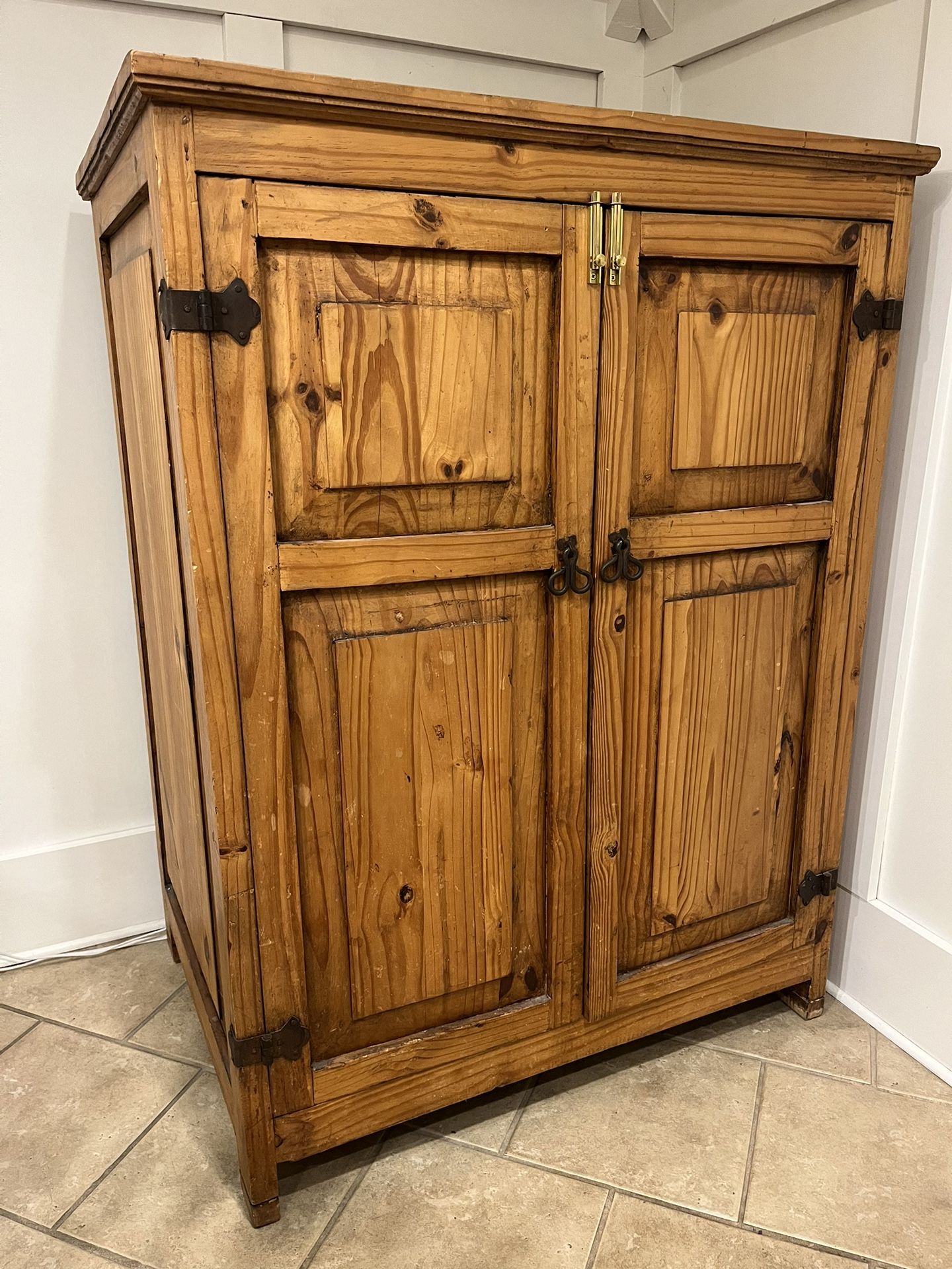 Rustic Mexican Pine Cabinet for Sale in Windsor Hills, CA - OfferUp