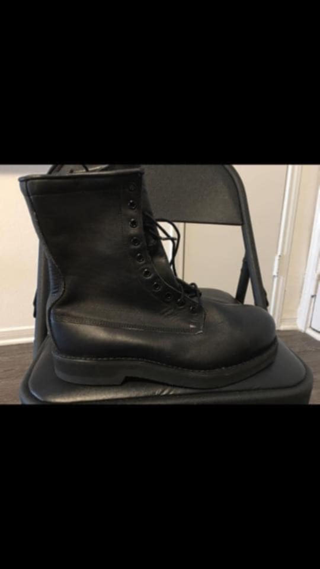 Black leather steel toe boots. New. Made in USA SIZE 9.5W