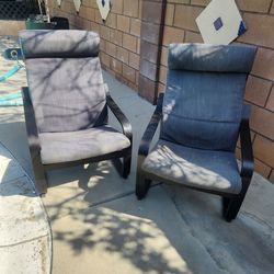 2 Ikea plastic chairs