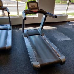 Commercial Grade Matrix TX5 Treadmill (FREE DELIVERY)