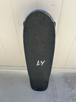 Landyachtz skateboard