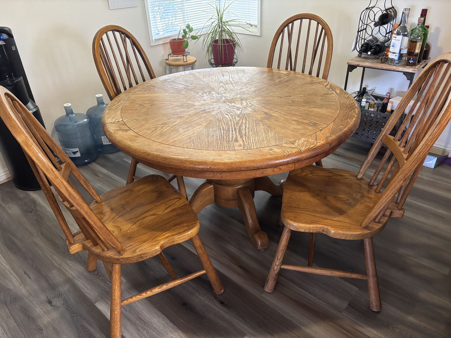 Dining Room Table With 4 Chairs