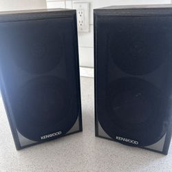 Bookshelf Speakers 