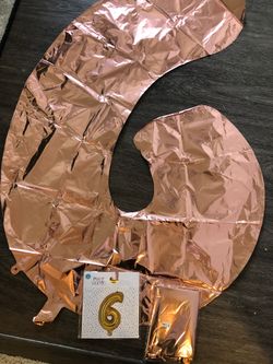 Assorted large party numbers gold / rose gold