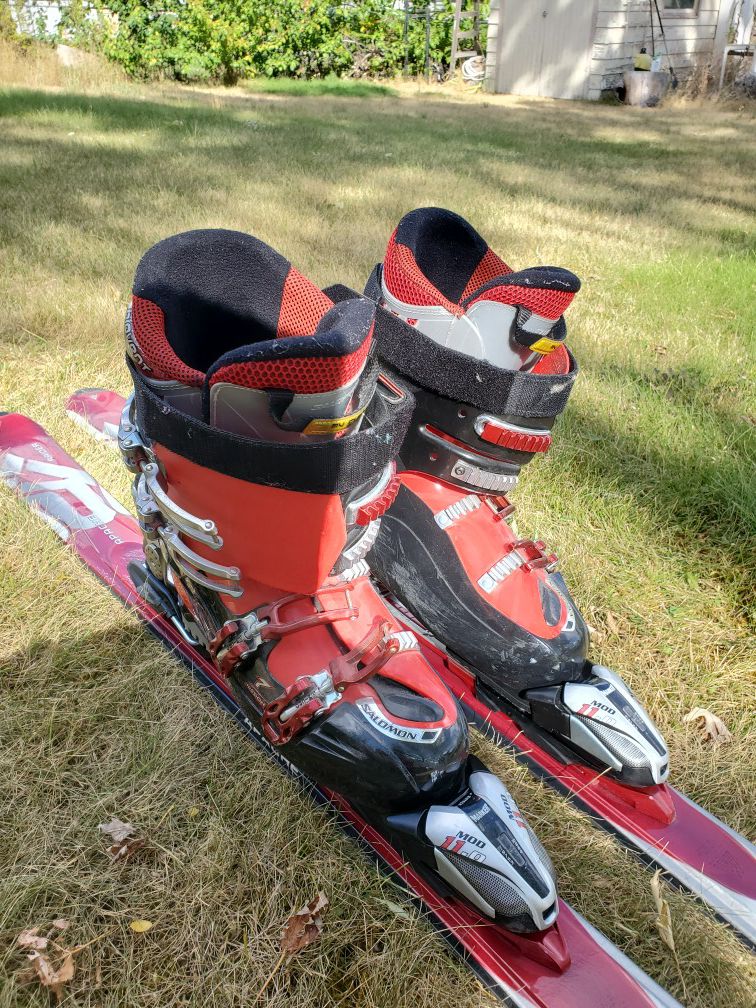 Salomon RS ski boots size 29/29.5