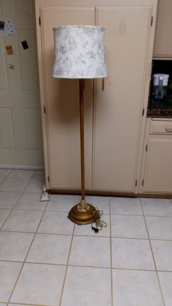 Vintage standing lamp