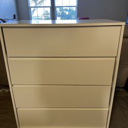 Modern 4 Drawer Dresser White - Room Essentials 