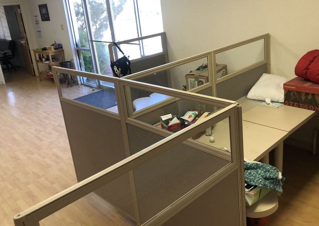 Office cubicle dividers with desks