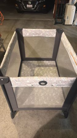 Play pen