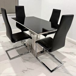 New Dining Room Set
