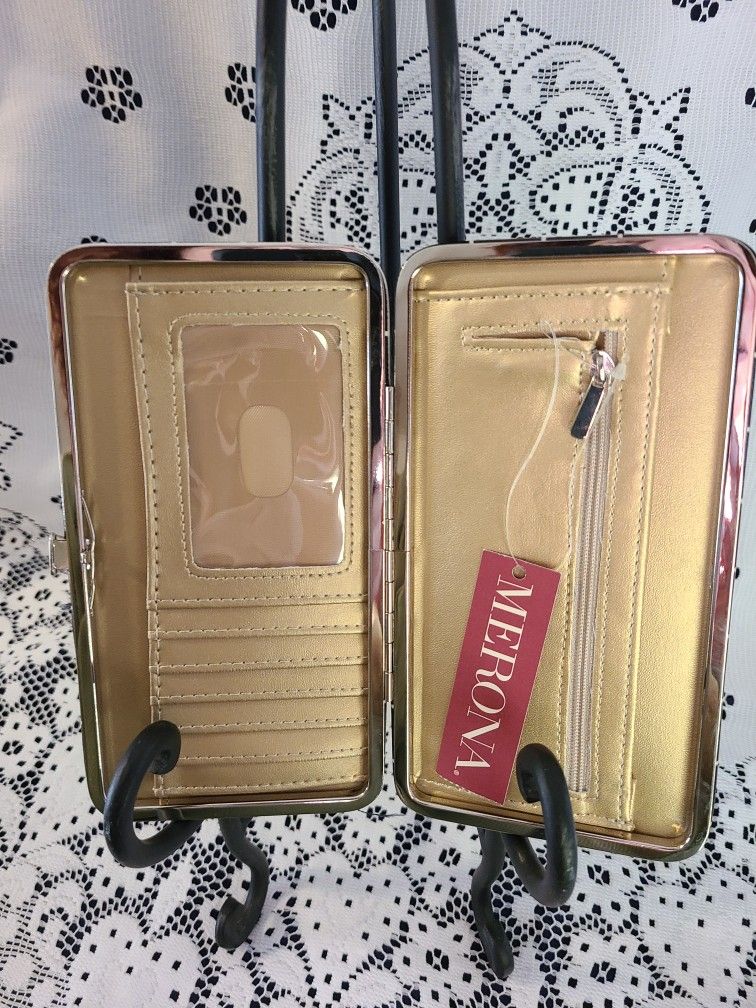 Merona hinge store wallet
