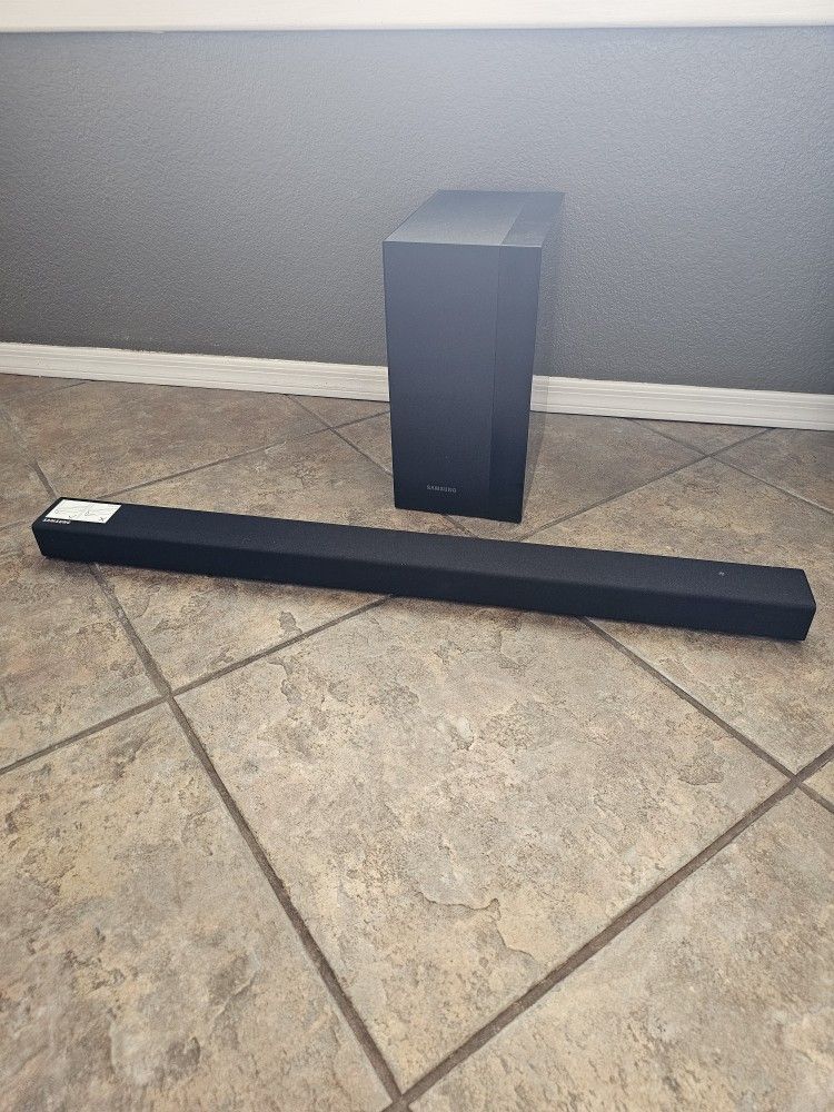 Samsung Soundbar & Wireless Subwoofer