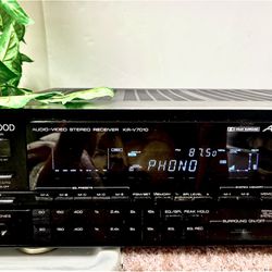 Vintage  KENWOOD --Audio--Video-- Stereo--Receiver--KR-V7010. 