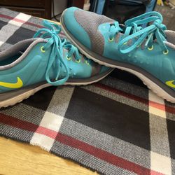Teal Nike Running Shoes 