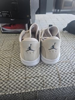 Nike Air Jordan First Class