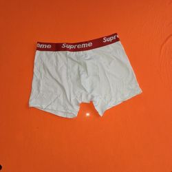 Supreme Briefs Size Medium