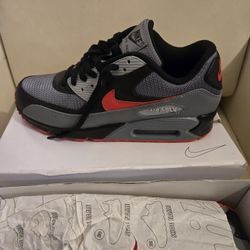 New Nike Air Max 90s