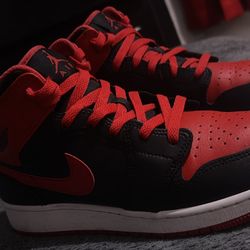 Nike Air Jordan 1