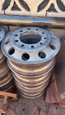 Semi Truck Rim 22”