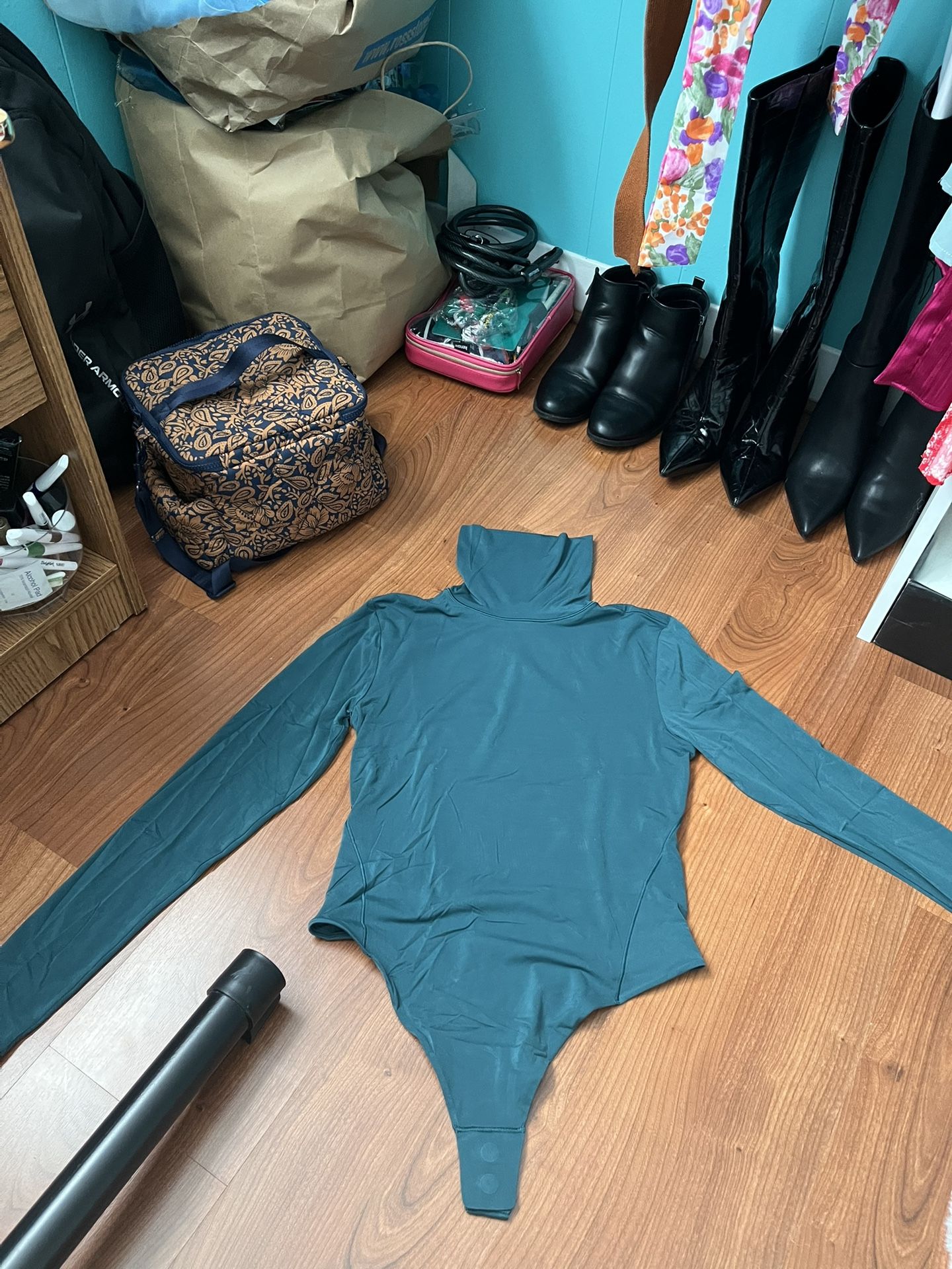 Lullulemon Green Bodysuit