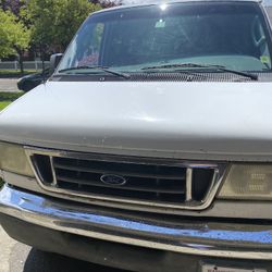 2003 Ford Econoline
