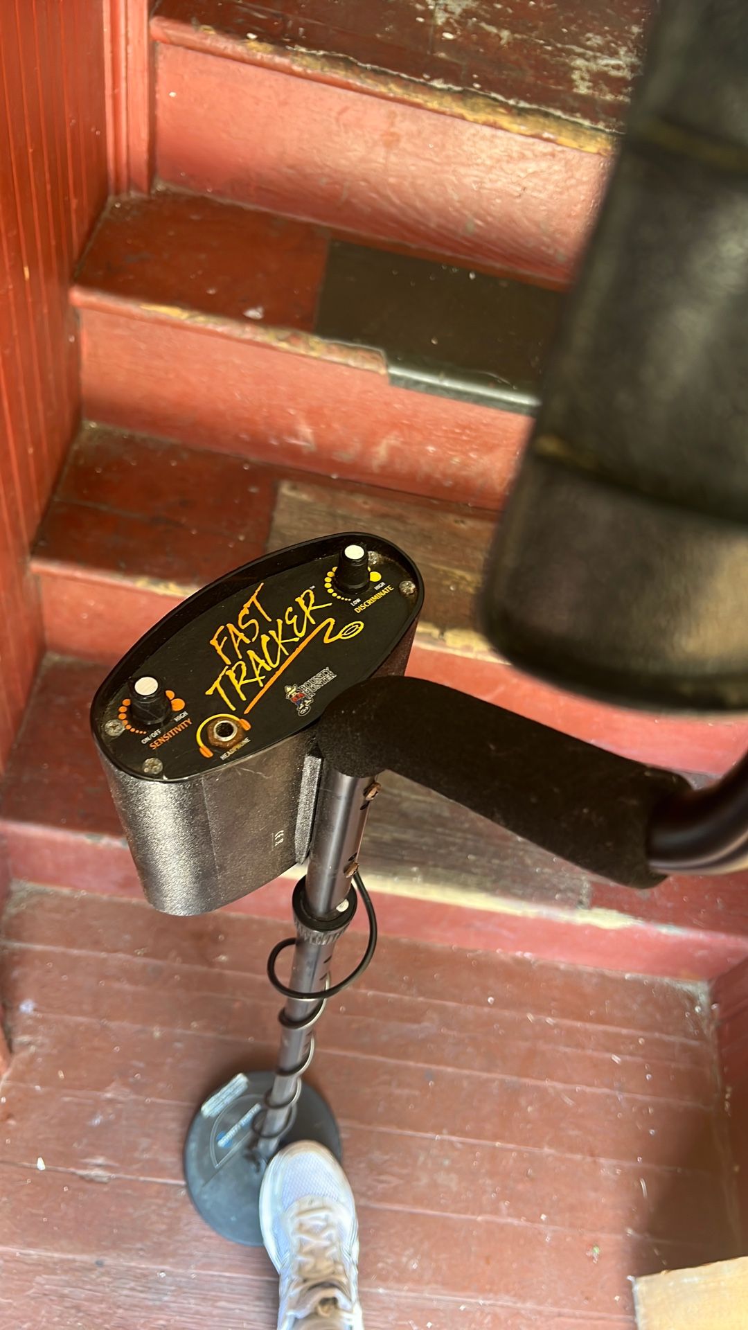 Metal Tracker
